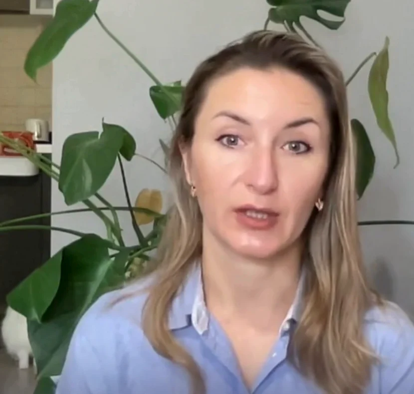 Tatyana Melnychenko, a mentor and career coach, on a video call